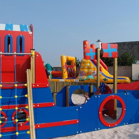 Park Kerlinga Hotel Бредене Екстериор снимка