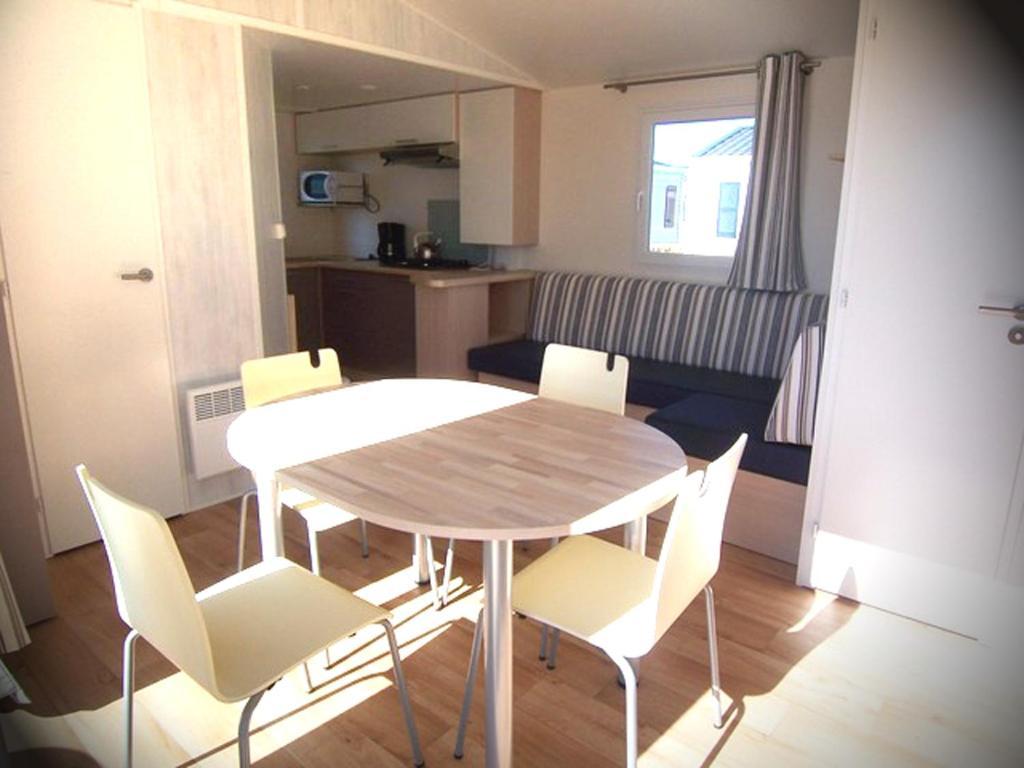 Park Kerlinga Hotel Бредене Стая снимка
