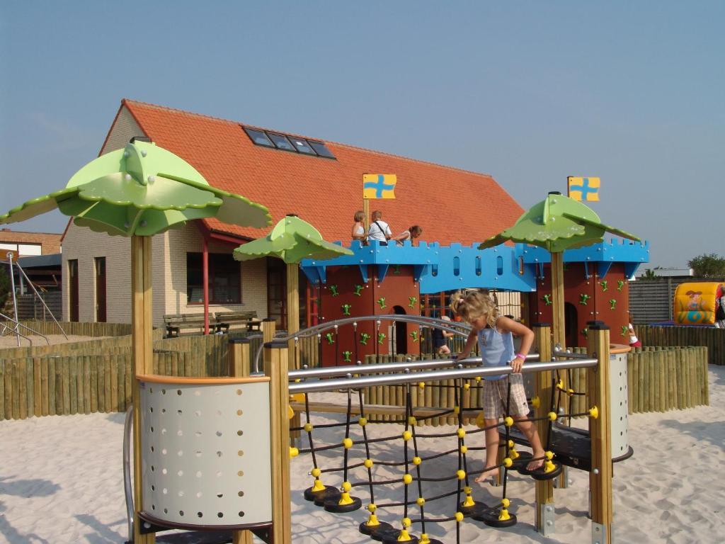 Park Kerlinga Hotel Бредене Екстериор снимка